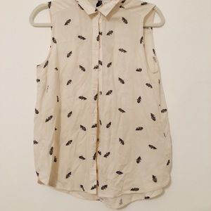 Short sleeve button up